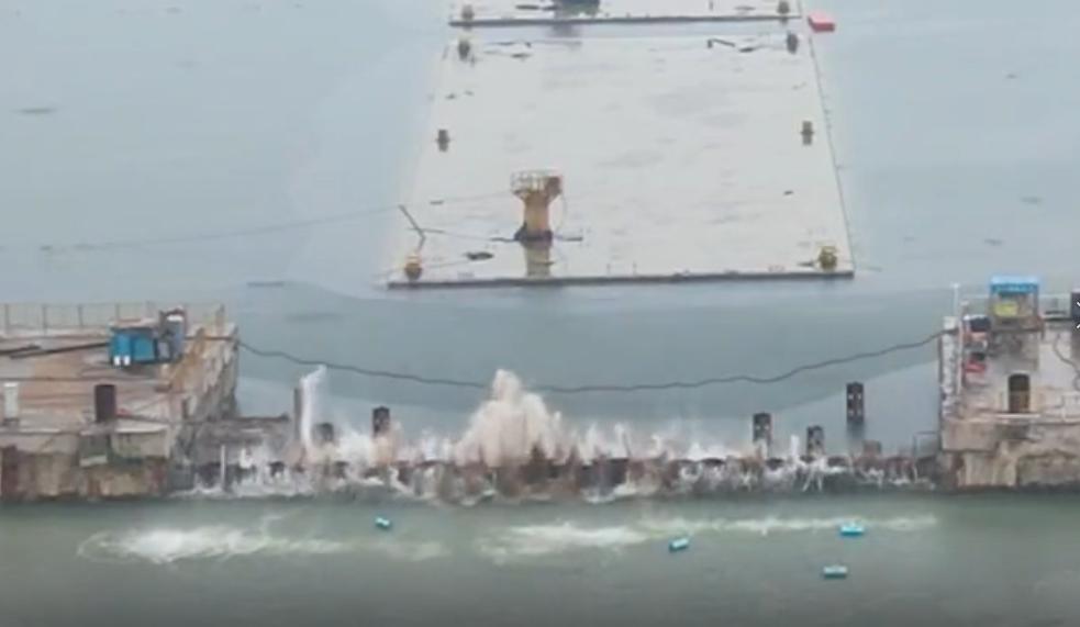 162323129.jpg b0e22596-6092-475b-859a-0a4e842eccff.jpg