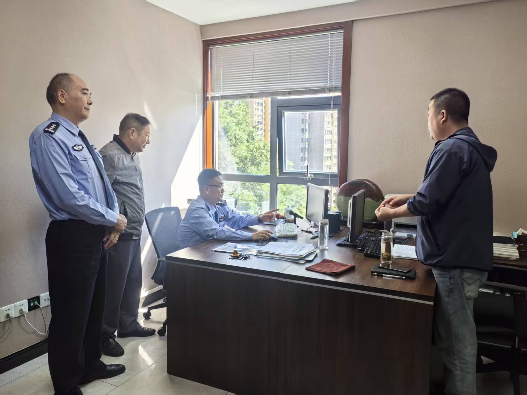 113510866.jpg c90626b26c7100dfb8b1228885fca5be.jpg