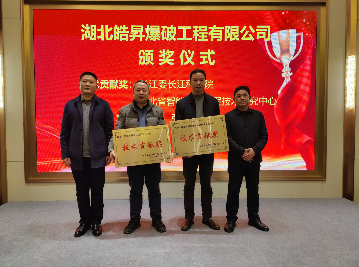 093932245.png 137288a1-1606-40bf-9a54-39a6723b1da4.png